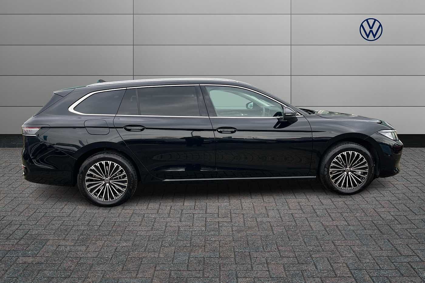 Volkswagen Passat 1.5 TSI eHybrid 272 Elegance 5dr DSG