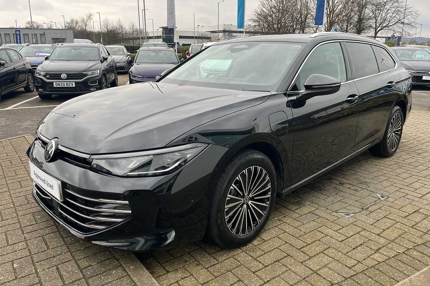 Volkswagen Passat 1.5 TSI eHybrid 272 Elegance 5dr DSG