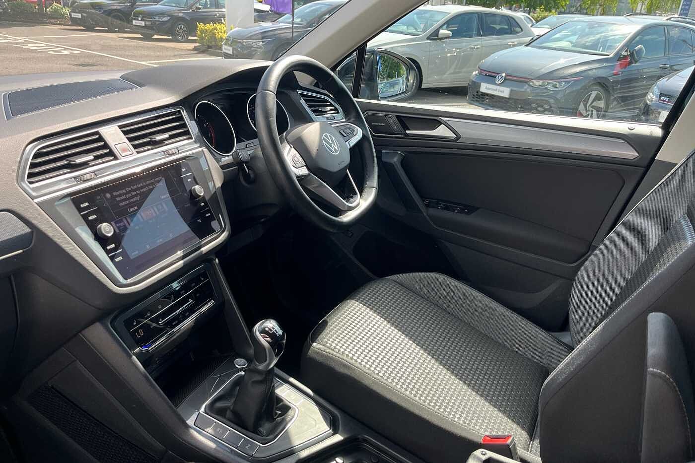 Volkswagen Tiguan 1.5 TSI (150ps) Active EVO Manual 5 door