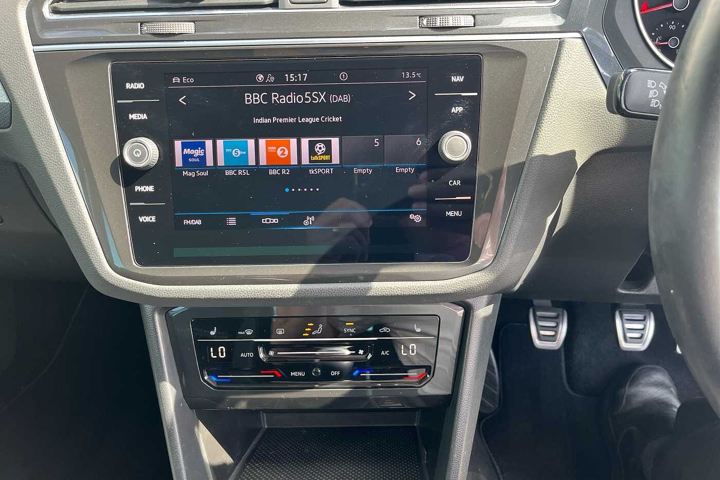Volkswagen Tiguan 1.5 TSI (150ps) Active EVO Manual 5 door