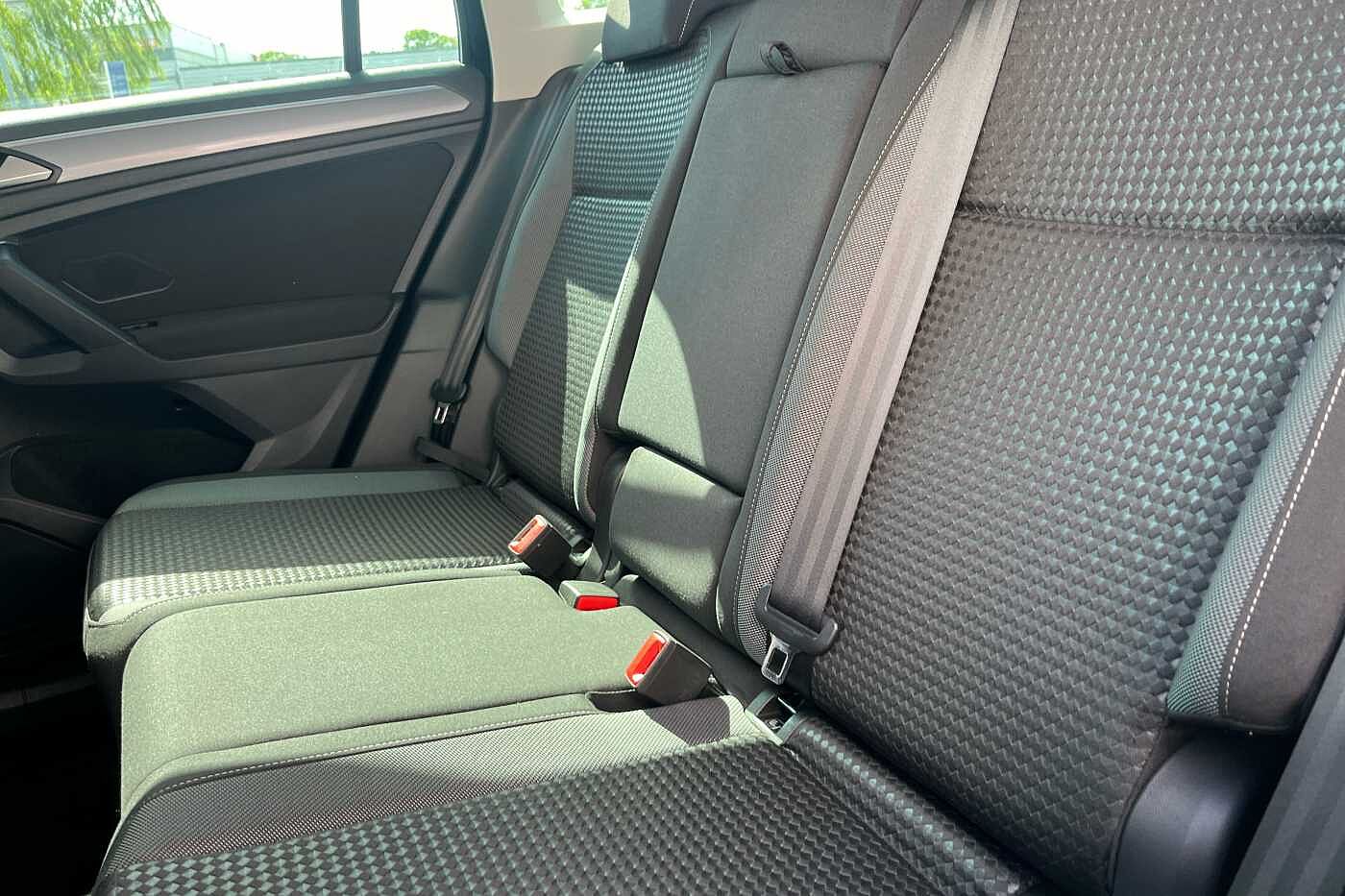 Volkswagen Tiguan 1.5 TSI (150ps) Active EVO Manual 5 door
