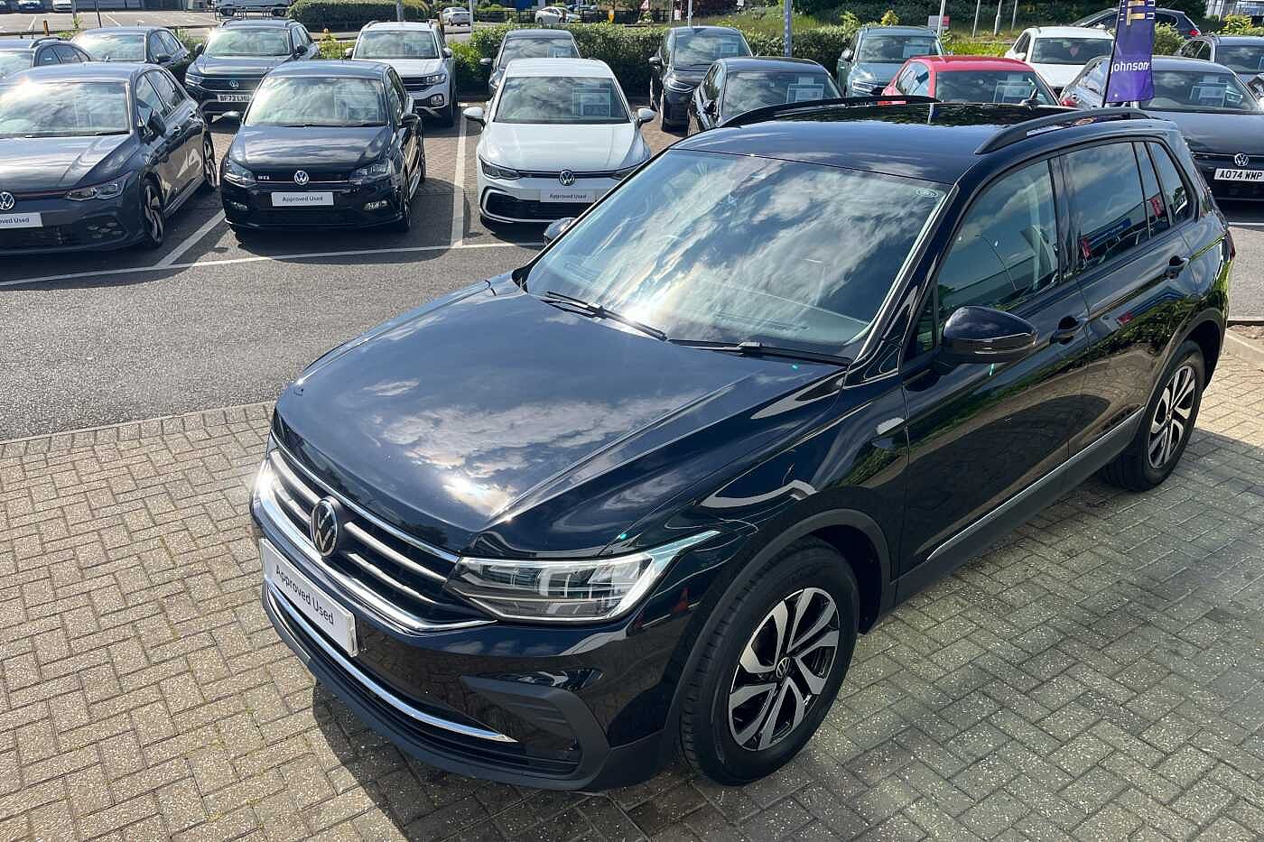 Volkswagen Tiguan 1.5 TSI (150ps) Active EVO Manual 5 door