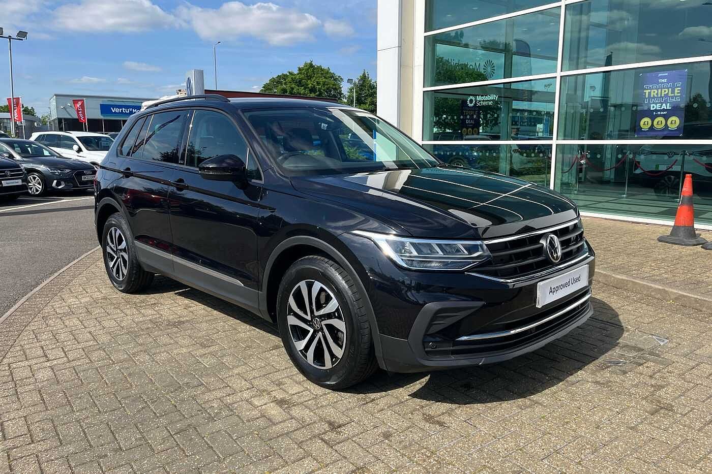 Volkswagen Tiguan 1.5 TSI (150ps) Active EVO Manual 5 door