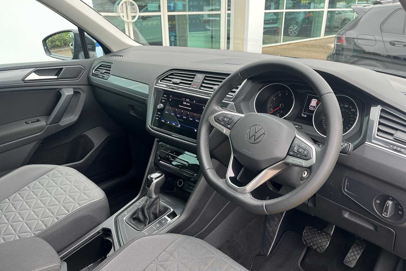 Volkswagen Tiguan 1.5 TSI (150ps) Life EVO DSG 5 door